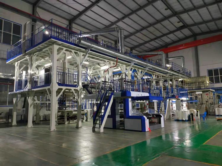 多功能拉伸膜三號線順利試機(jī)，助力公司大發(fā)展